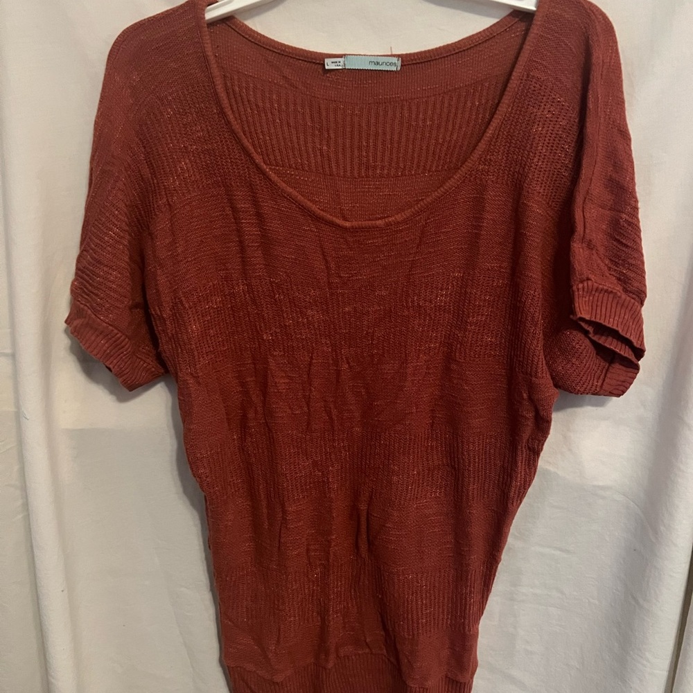 Maurice’s size L top